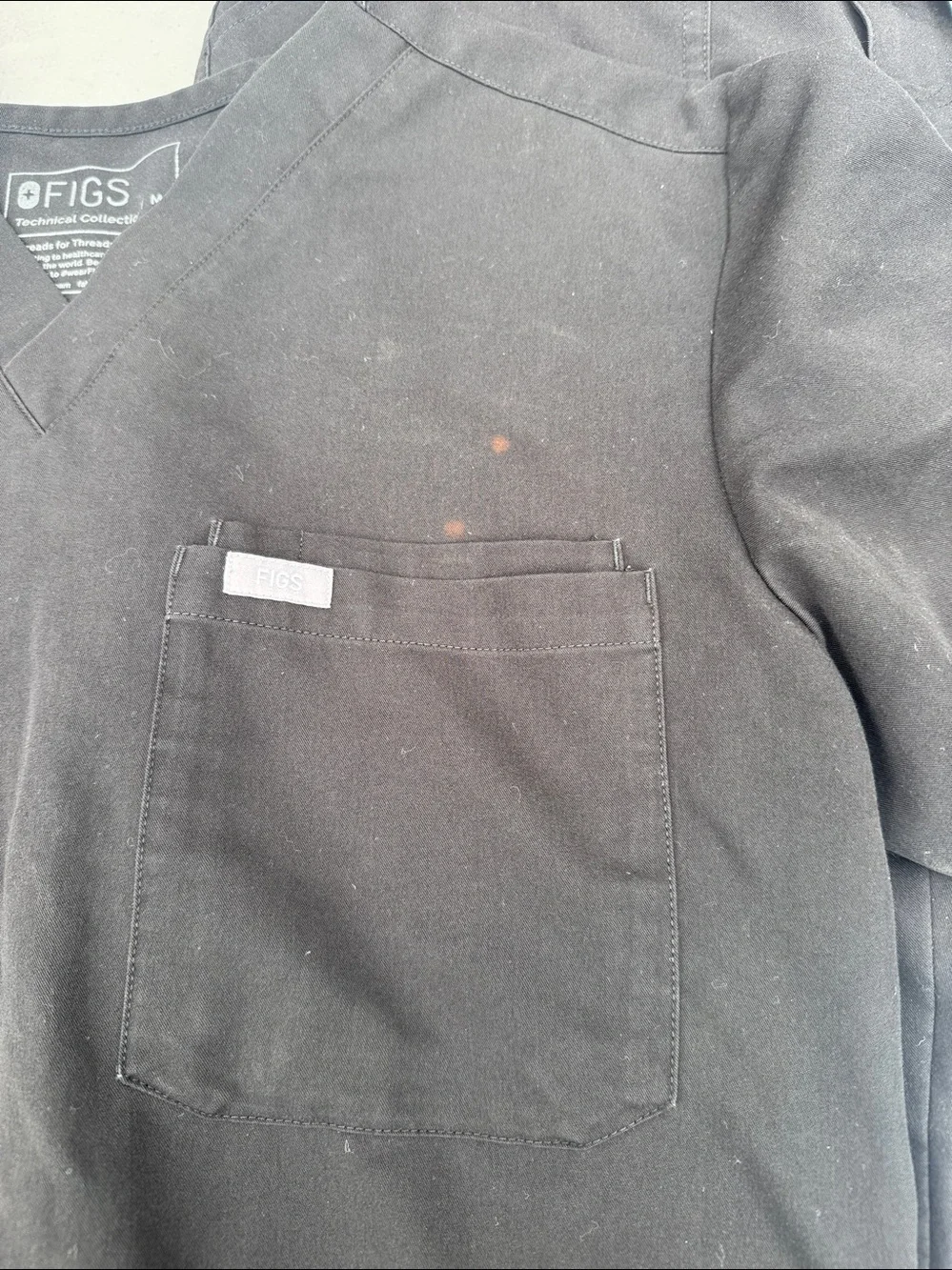 FIGS Men's Black Drawstring Scrub Pants & Top Size M